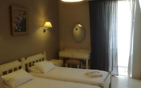 Elliana Hotel
